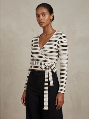 Zara Striped Ribbed Wrap Top Cream Black Long Sleeve V-Neck Size Medium